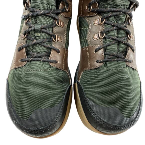 Shoes - Picture 3 of 4